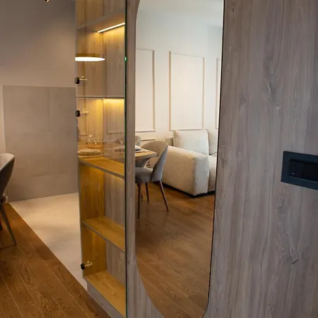 Planet Imperial & アパート *